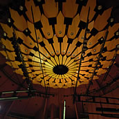 福野町文化創造センター（ヘリオス）　円形劇場の天井部分